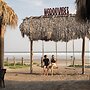Itza BeachCluub & Bar