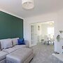 6 Newbridge Gardens
