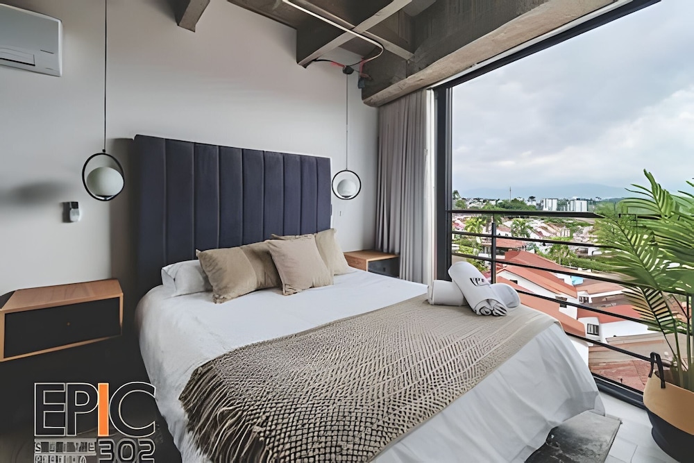 Epic Suite 302 Deluxe Aeropuerto
