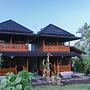 Alam Bulangan Villa