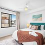 Stylish 2BR With Wi-fi 100 Mbps TV big 75 Inch