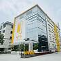 Bloom Hotel - Kakinada