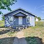 2 Mi to Phillips 66 Refinery: Home w/ Yard