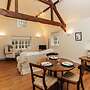 Garden Lodge in Aston Tirrold