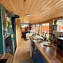 Ballinadee Bus - Boutique Bus Accommodation