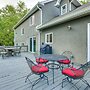 Large Yard w/ Pond: Family Retreat in New Albany!
