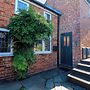 6 Brook Court