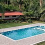 CASA DE CAMPO PRIVADA CON PISCINA