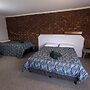 Donald Motor Lodge