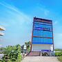 Fabhotel Blue Moon
