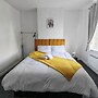 Central Wolverhampton Stay