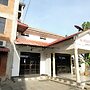 OYO 1017 Al-inshirah Inn