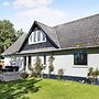 5 Star Holiday Home in Oro