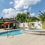 La Vega Villa With Private Pool and BBQ