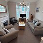 Family-friendly Cosy Home With a Spacious Garden