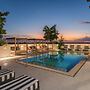 The Avenue Hotel Coral Gables