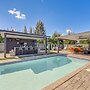Poolside Lounge w/ Bar & Kitchen: Cape Coral Home