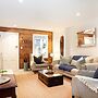 Spacious 3-bed Family House With Courtyard