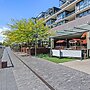Bright Kingston Stay With Balcony Access