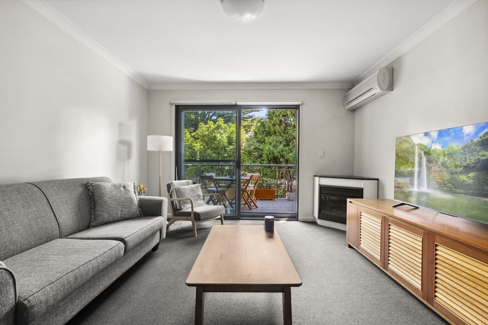 Spacious 2-bed Apartment in Heart of Leura
