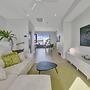Oceanview Luxury With Dedicated Workspace