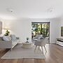Stylish 3-bed Newport Stay With Balcony