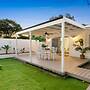 Bright and Spacious Triplex Near Holloways Beach