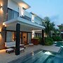 Luxury Villa w Direct Pool Entry Monterrico