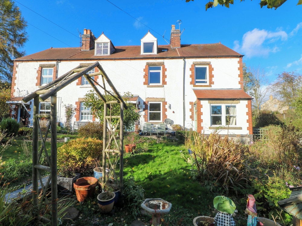 Pineapple Cottage