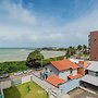 Apt w/ Balcony and sea View in Guarapari Cmd0311