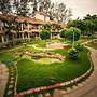 Hotel Sadhabishegam