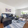 Charming Pet-friendly Summer Stay w/ Parking