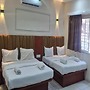 Fabhotel Ripon Palace