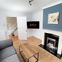 Comfortable 3-bed, 2-bath Basingstoke Stay