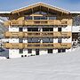 Alpine Apartment With Dream View & Garden Feeling