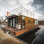 Schones Hausboot in Hoxter