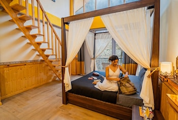 The Hosteller Jibhi