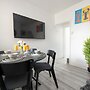 Stylish 4BR Home WiFi FreeParking