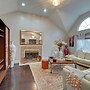2 Mi to Dtwn Freeport! Apt w/ Deck in Baldwin