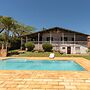 Casa de Campo com Piscina e Lareira em Bragan a