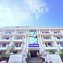 Hotel Park Prime with Swimming Pool