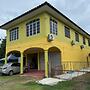 OYO 91250 Roomstay Awie