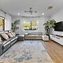 Family Escape With Private Courtyard
