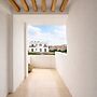 Reya Suites