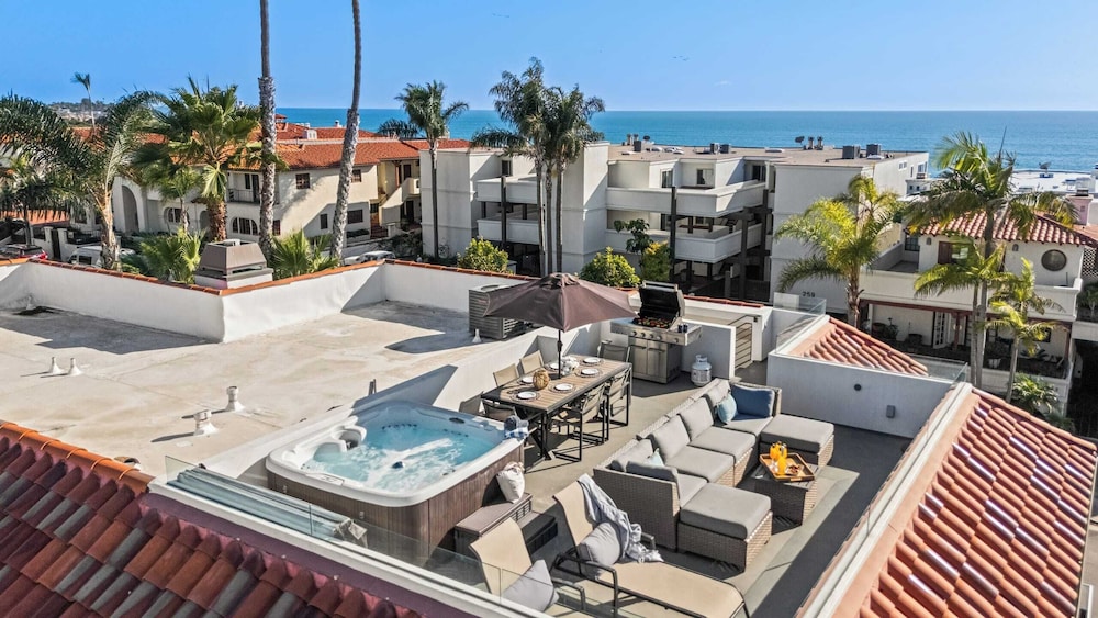 Rooftop w/ Hot Tub, Ocean Views 259 Trailhead Trestles 1 by Avantstay