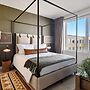 Hyatus Luxury Residences Everett