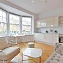 Luxury 3-bed Huge Garden Great Transport Links