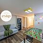 Family Hot Tub 10 Guests Foosball Smart TV
