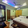 Hotel Aayes & Resort