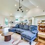 < 1 Mi to Downtown Pensacola: Quiet Home w/ Yard